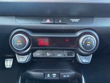 Kia Stonic 1.0T 120 Platinum Navi Klima Sitzheizung