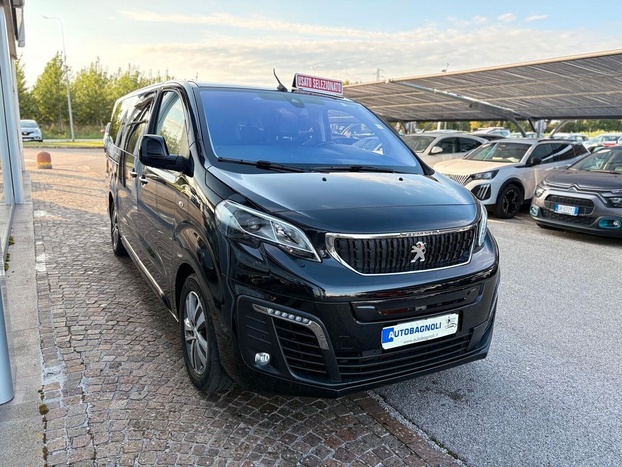 Peugeot Traveller BUSINESS VIP 75 kWh Long 8 pos imagem 2