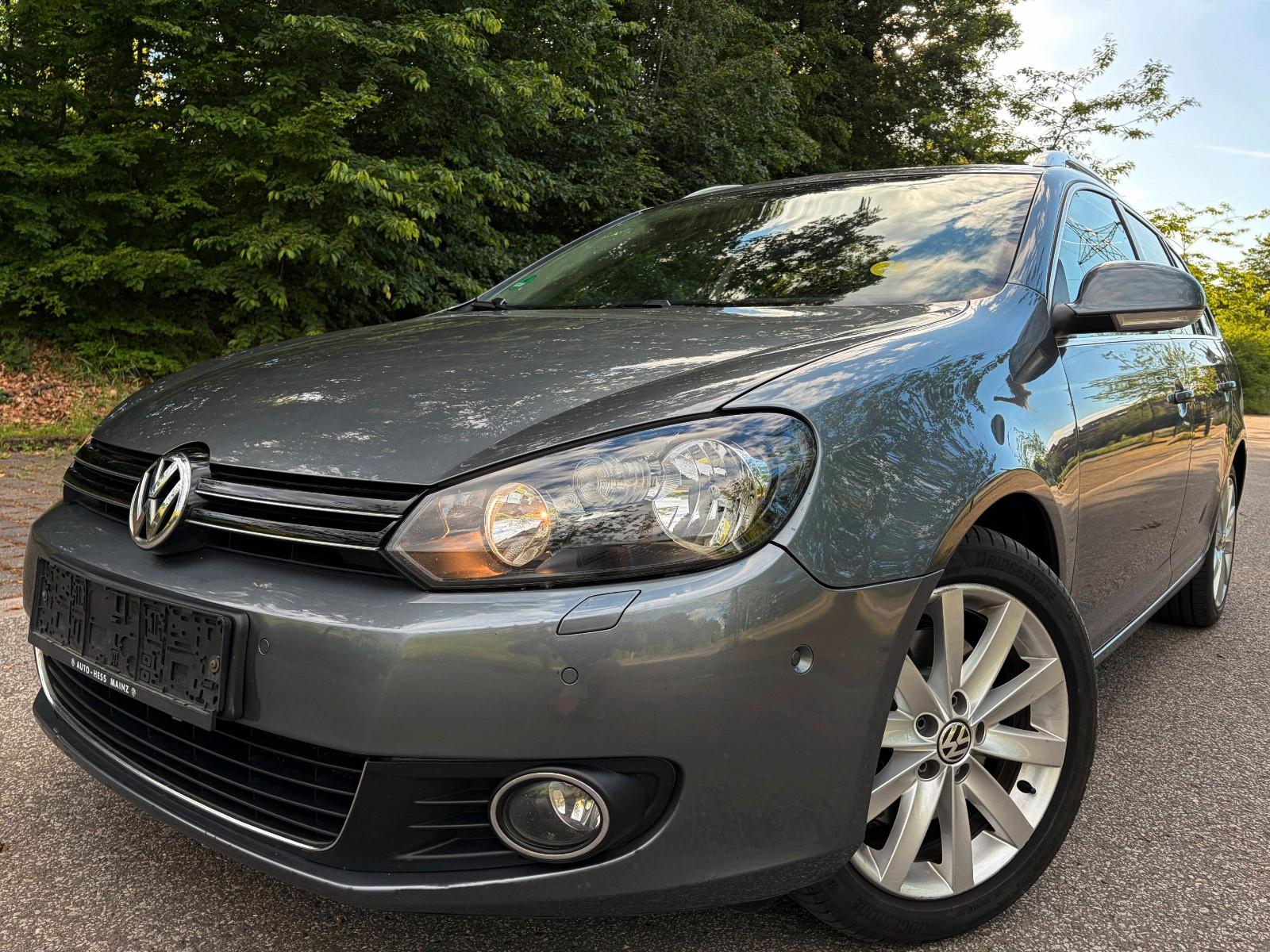 Volkswagen Golf TDI Highline DSG Alcantara SHZ Nav PDC PANO