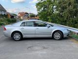 Volkswagen Phaeton 3.6 V6 4MOTION Tiptronic 4-Sitzer - - silberne Volkswagen Phaeton