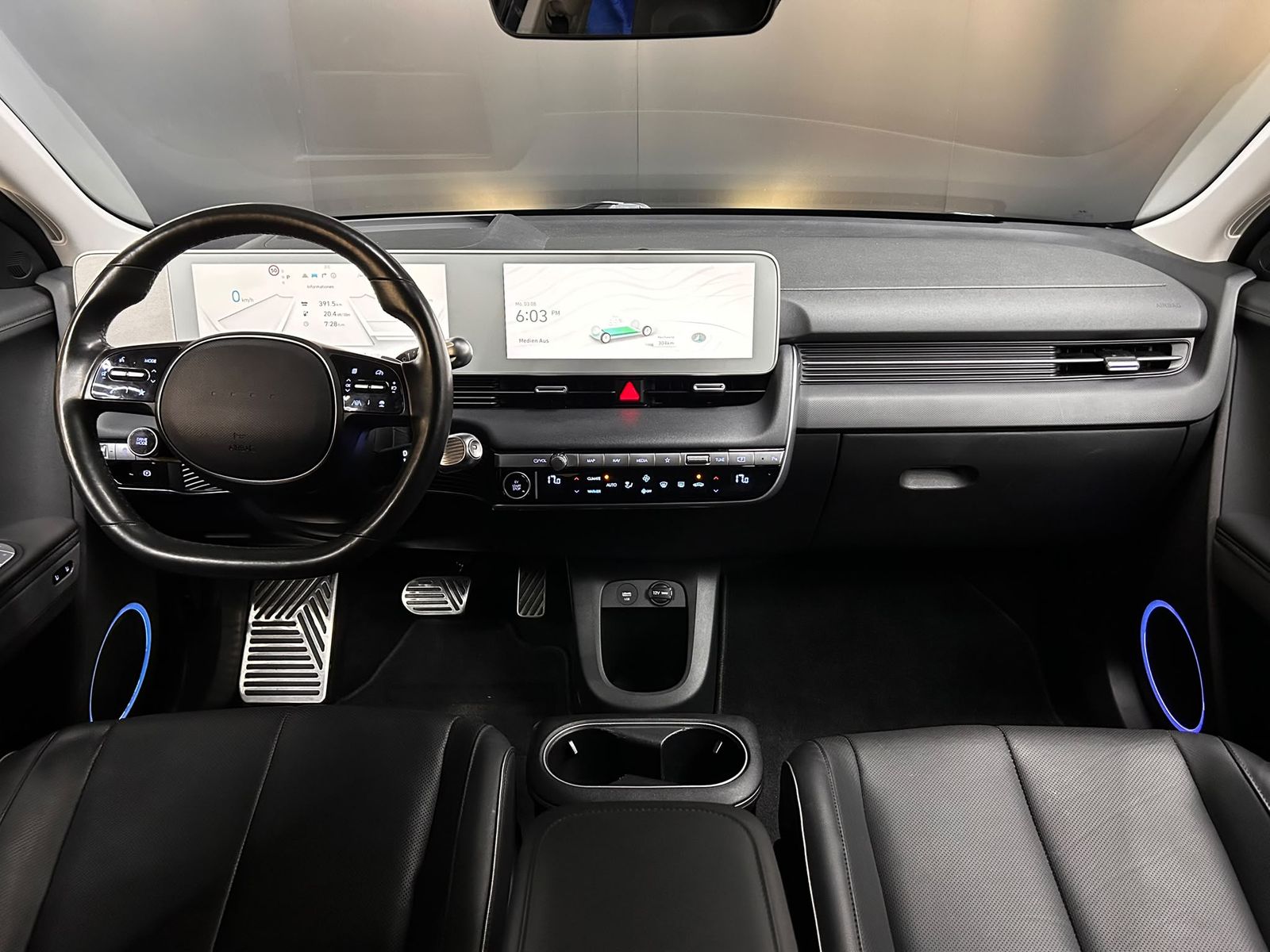 Fahrzeugabbildung Hyundai Ioniq 5 Uniq 4WD LED+NAVI+SHZ+BOSE+HEAD+ACC+AHK+