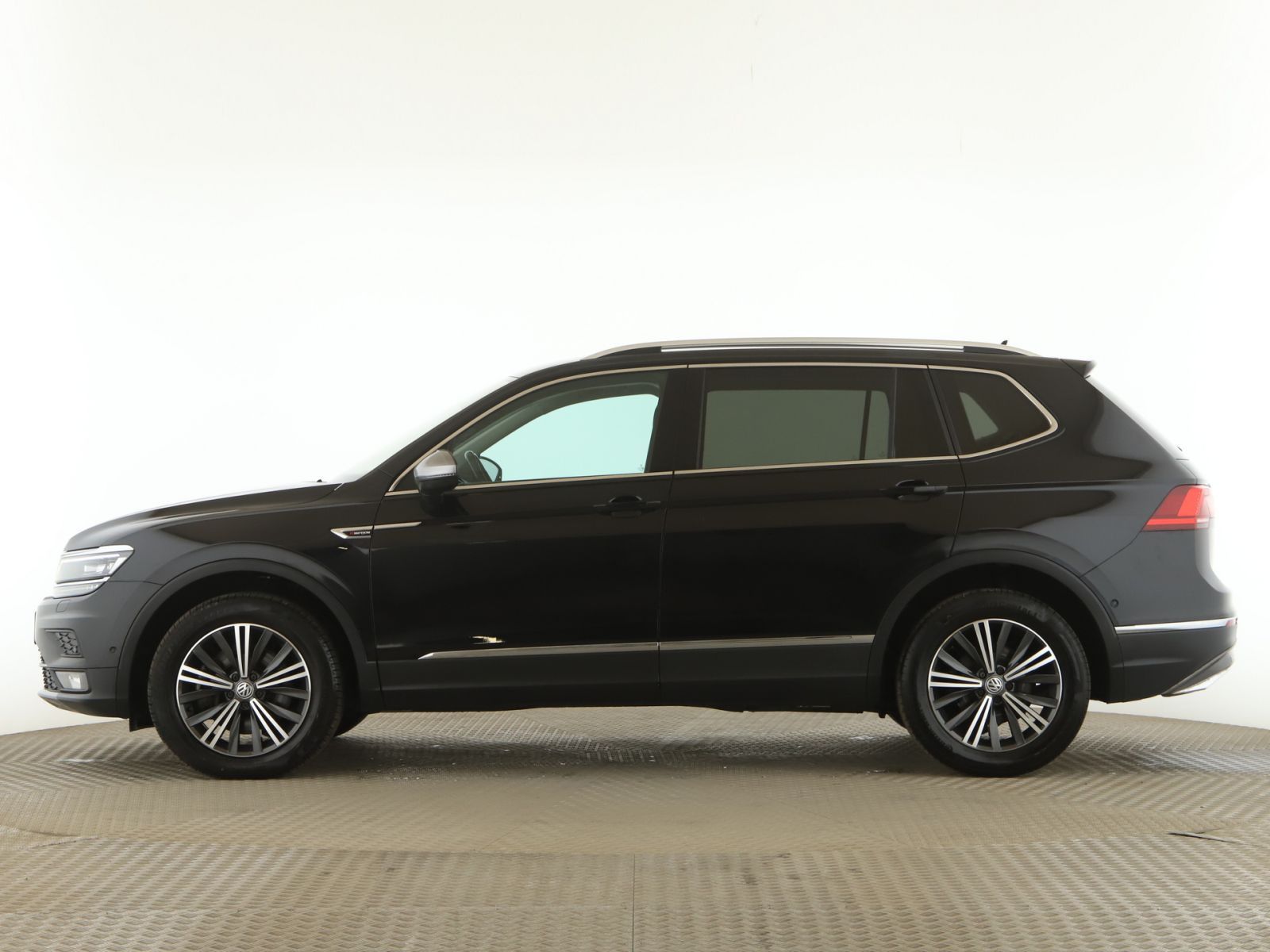 Volkswagen Tiguan Allspace 2.0 TDI Highline 4M AHK+LED+RFK+ imagem 3