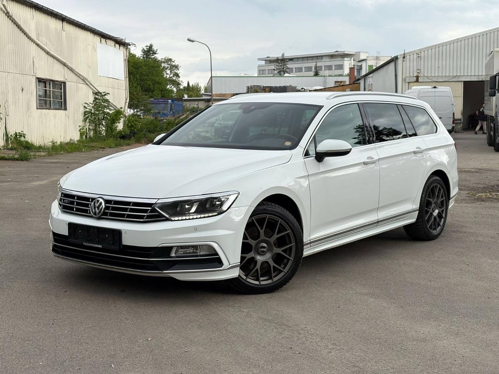 Volkswagen Passat Variant R line CAM LED ACC AHK MASSAGE