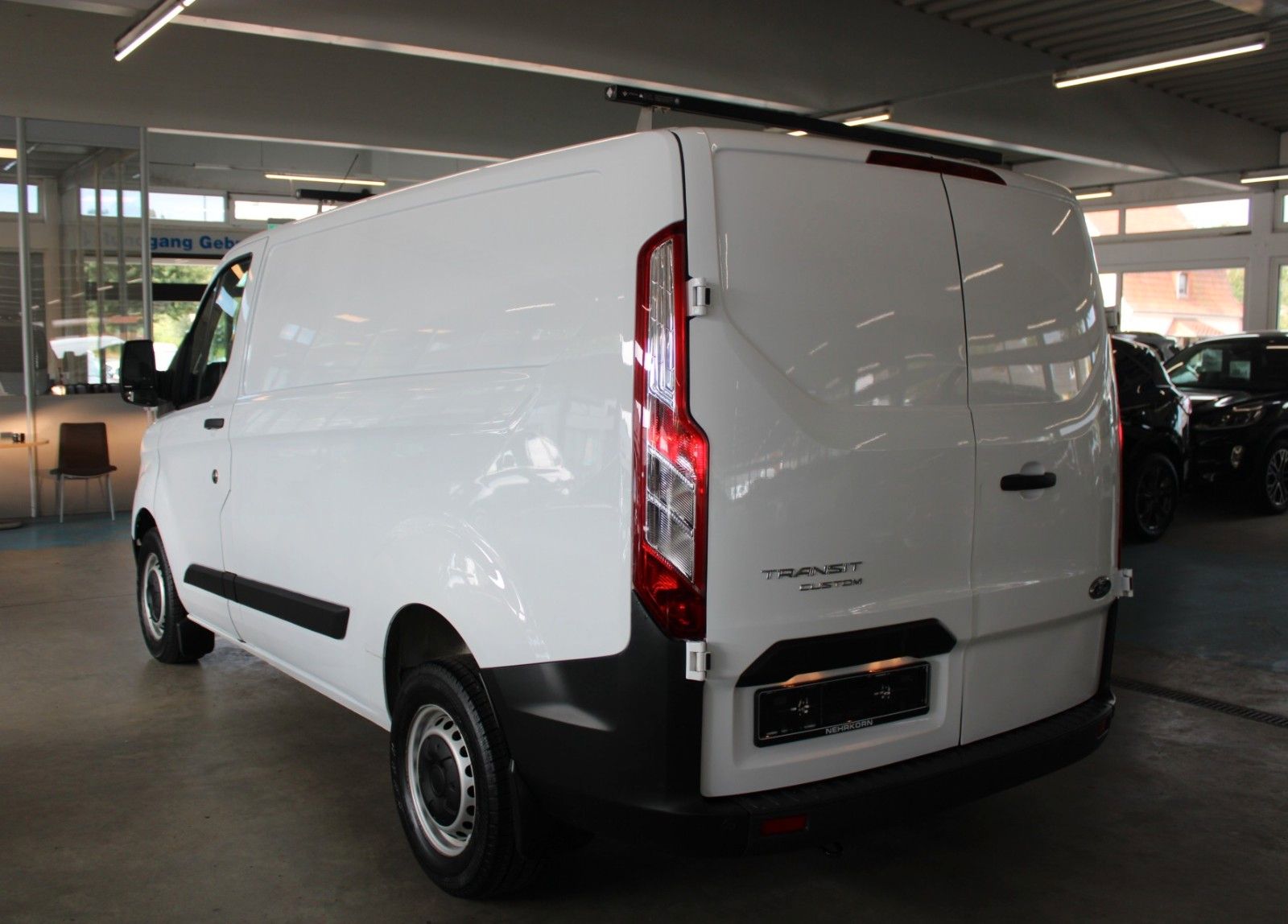 Fahrzeugabbildung Ford Transit Custom L1 Kasten KLIMA PDC FSH 1.Hand