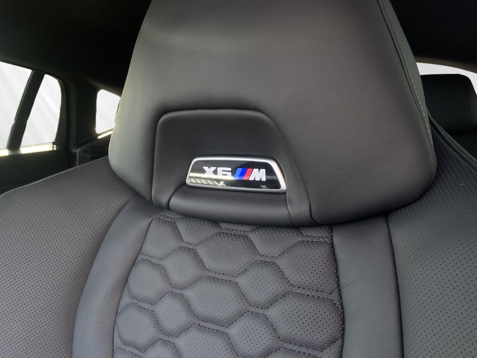 BMW X6 M - Bild 19