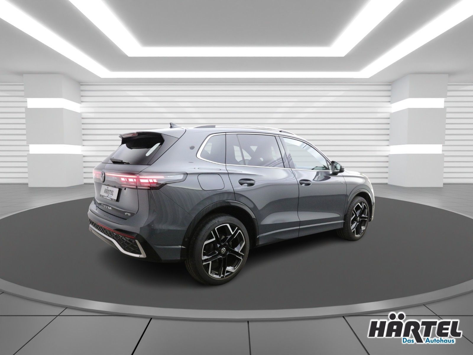 Volkswagen TIGUAN R-LINE 1.5 ETSI DSG (+ACC-RADAR) Navi LED imagem 3
