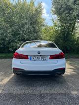 BMW 540i xDrive A - - BMW 540: Limousine, 540i