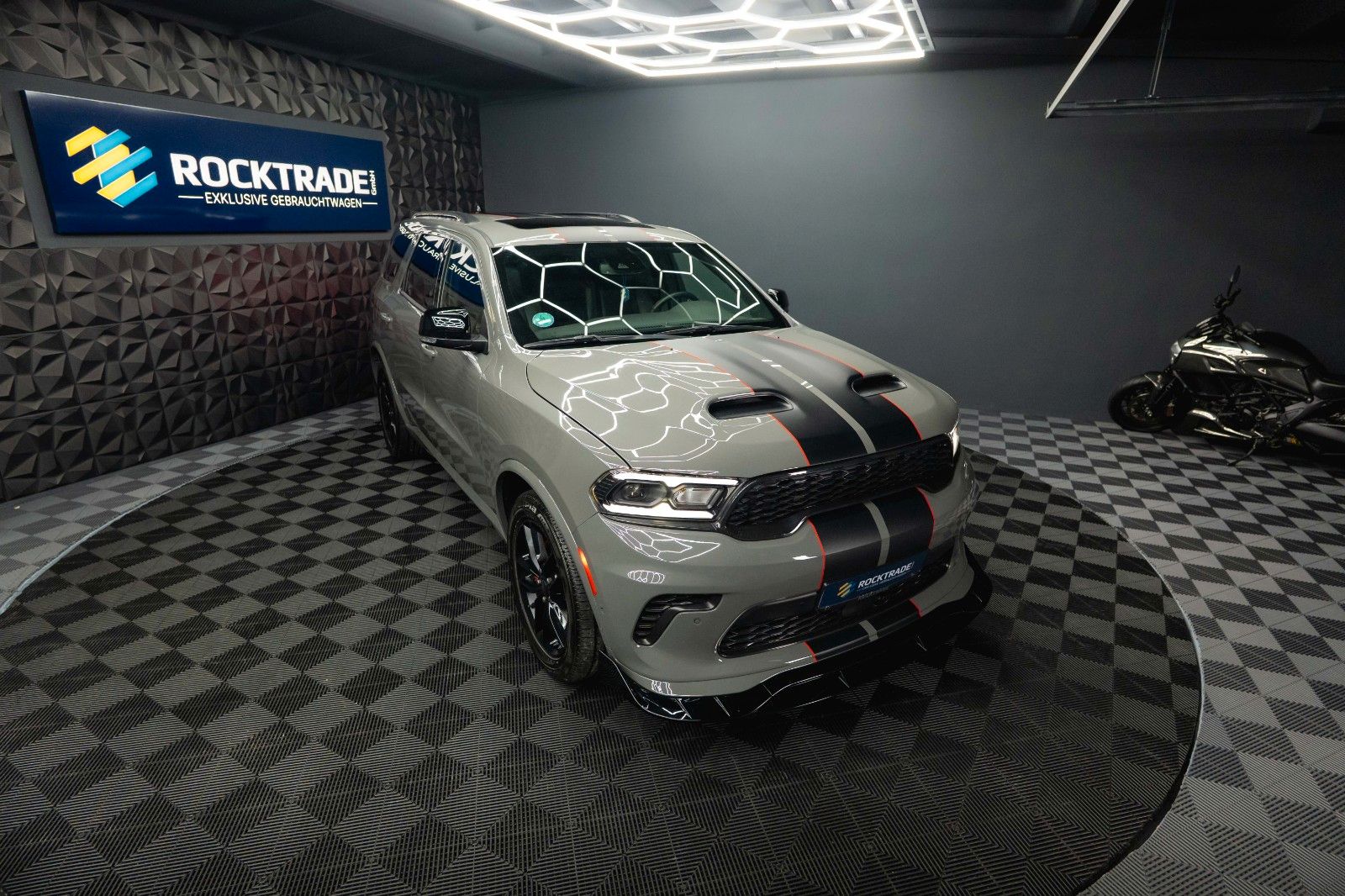 Fahrzeugabbildung Dodge Durango 5.7 V8 R/T 4x4 Night-Paket Modell 22 ACC