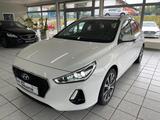 Hyundai i30 cw Trend *LED*NAVI*Lenkradheiz*1-Hand* - Hyundai i30 Trend mit Benzin-Antrieb