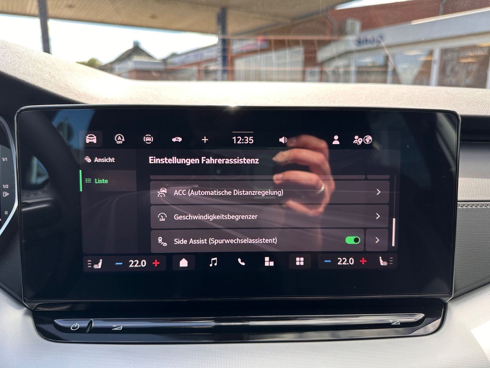 Fahrzeugabbildung SKODA Octavia Combi 1.5 TSI Selection DSG LED/ACC/APP