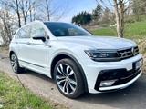 Volkswagen Tiguan 2.0 TSI Highline R-Line 360 AHK Standhz. - Volkswagen Tiguan: 3.0