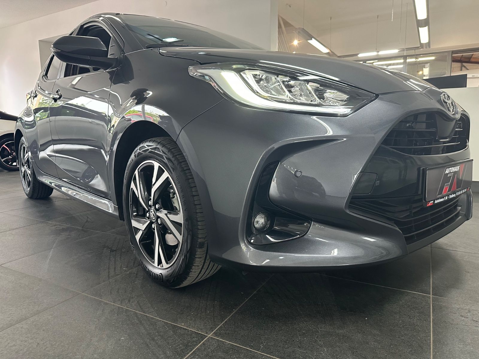 Toyota Yaris Hybrid Teamplayer/Comfort+Safety-Paket imagem 3
