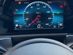 Fahrzeugabbildung Mercedes-Benz GLB 220d 4Matic AUTOMATIK Navi Sh Distronic Lane