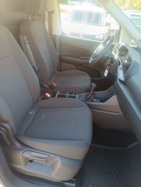 Volkswagen Caddy - 11