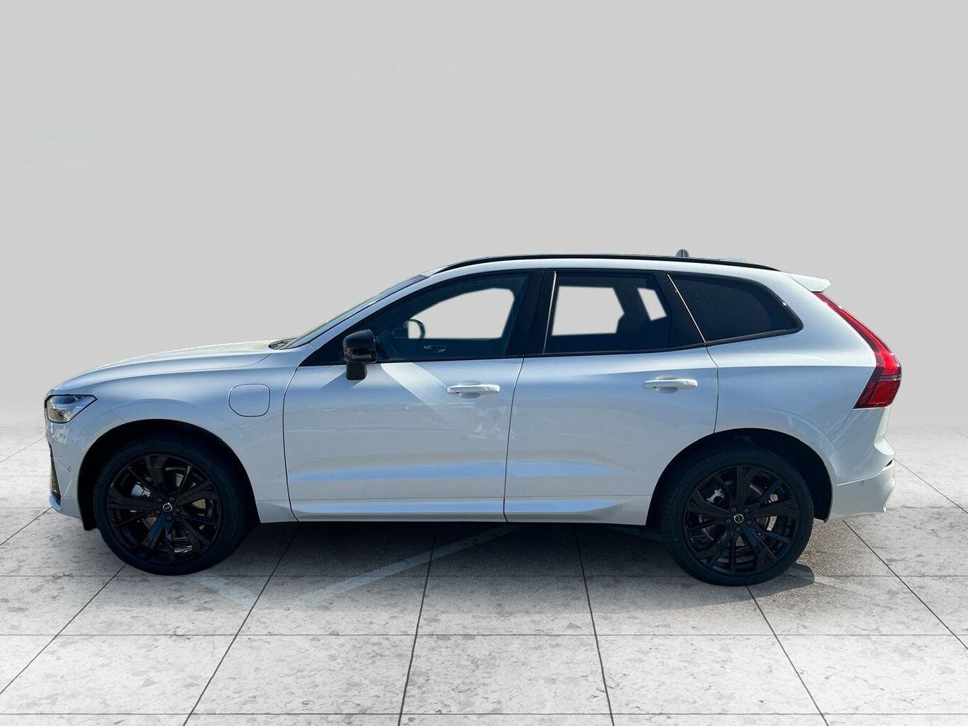 Volvo XC60 T8 Plus Black Edition Plug-In Hybrid imagem 3