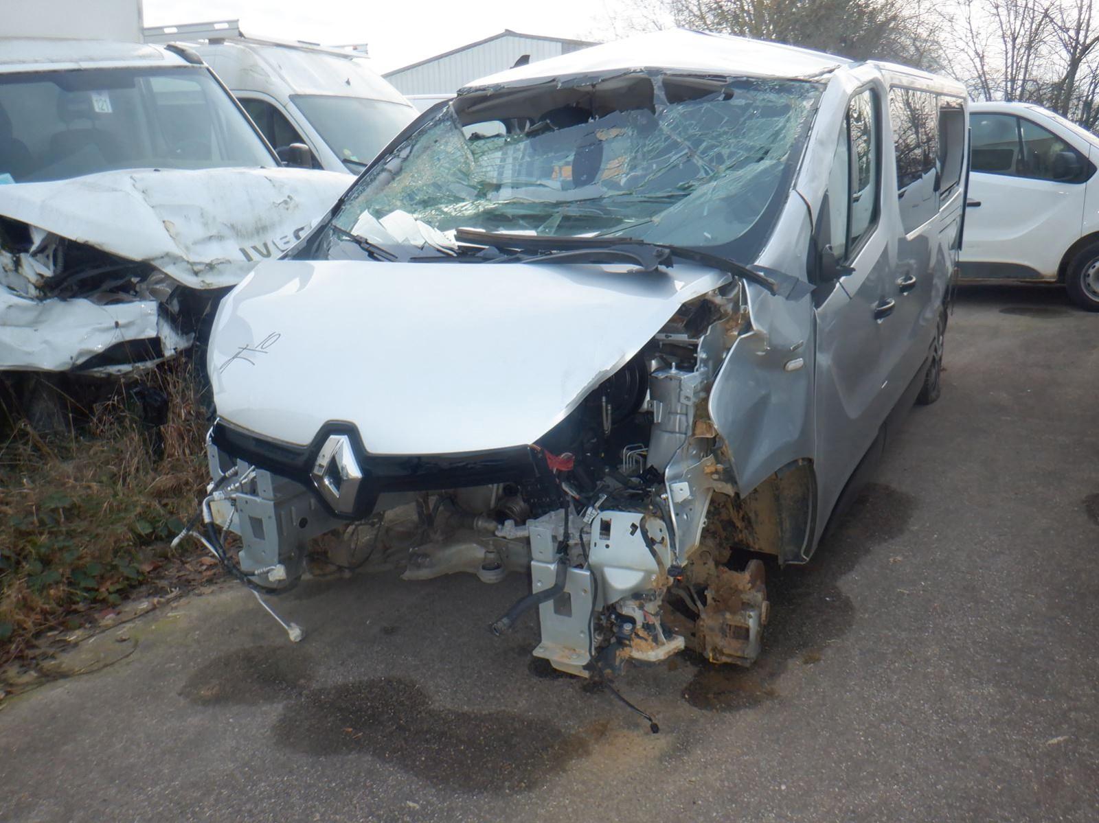 Renault Trafic Combi 1.6 DCI 145 CH L2 9 places