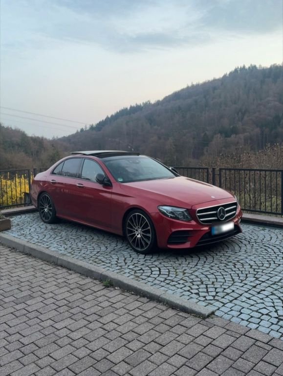 Image of Mercedes-Benz E 350