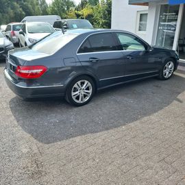 Mercedes E 200 - 11