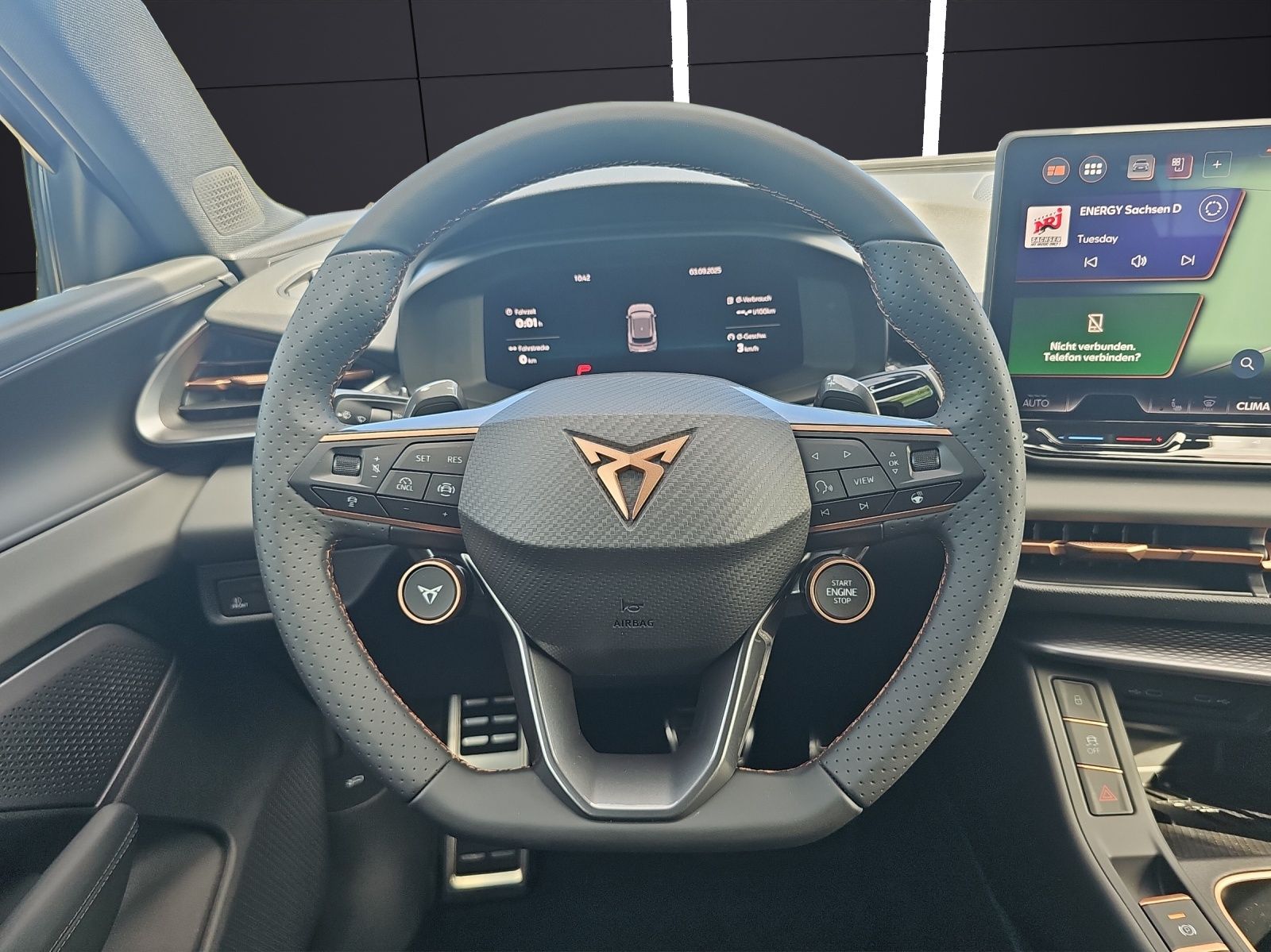 Fahrzeugabbildung CUPRA Terramar 1.5 eTSI DSG ACC LED NAVI