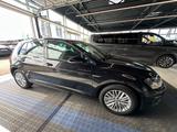 Volkswagen Golf VII Lim. Cup BMT - Volkswagen Golf mit Benzin-Antrieb: Kleinwagen