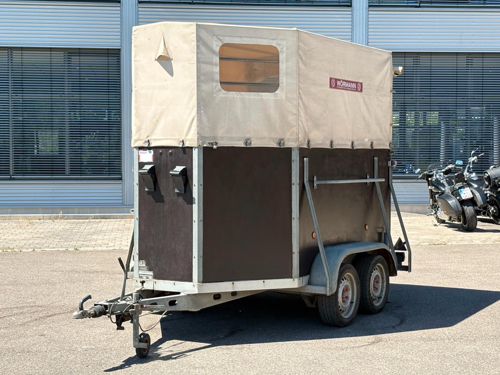 Andere T2B Pferdeanhänger