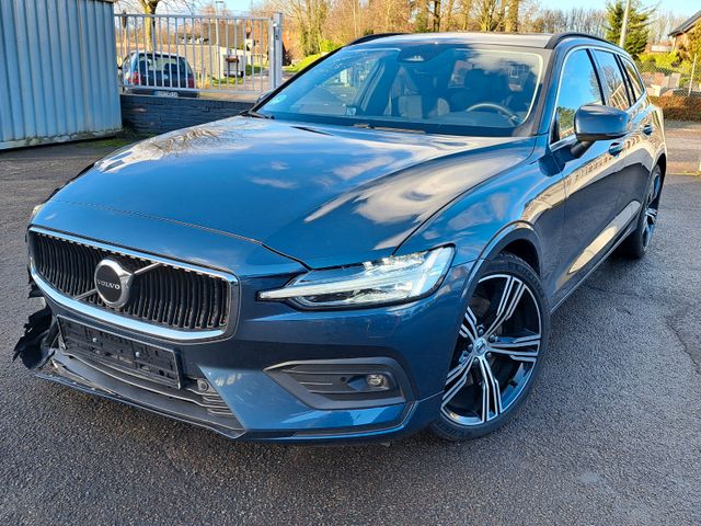 Volvo V60 Kombi Core/Automatik/Navi/Kamera/DAB/19"/