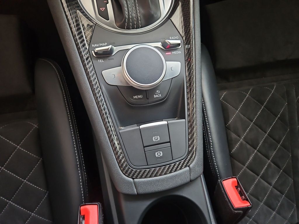 Fahrzeugabbildung Audi TT 45 Coupe quattro S-Line Matrix-LED Sound