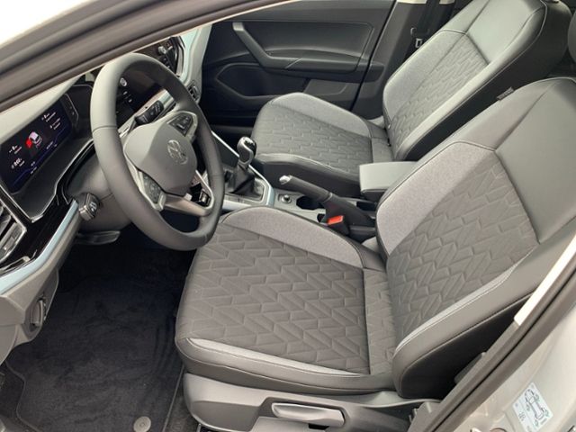 Fahrzeugabbildung Volkswagen Polo 1,0 TSI GOAL NAVI DCP MATRIX-LED APP CONNEC