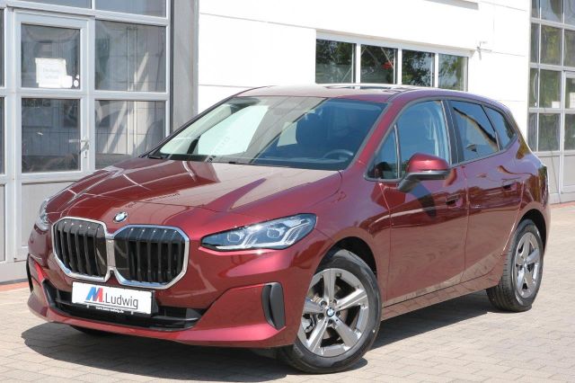 BMW 220i Active Tourer AHK DACH HEAD-UP E-SITZ 360°