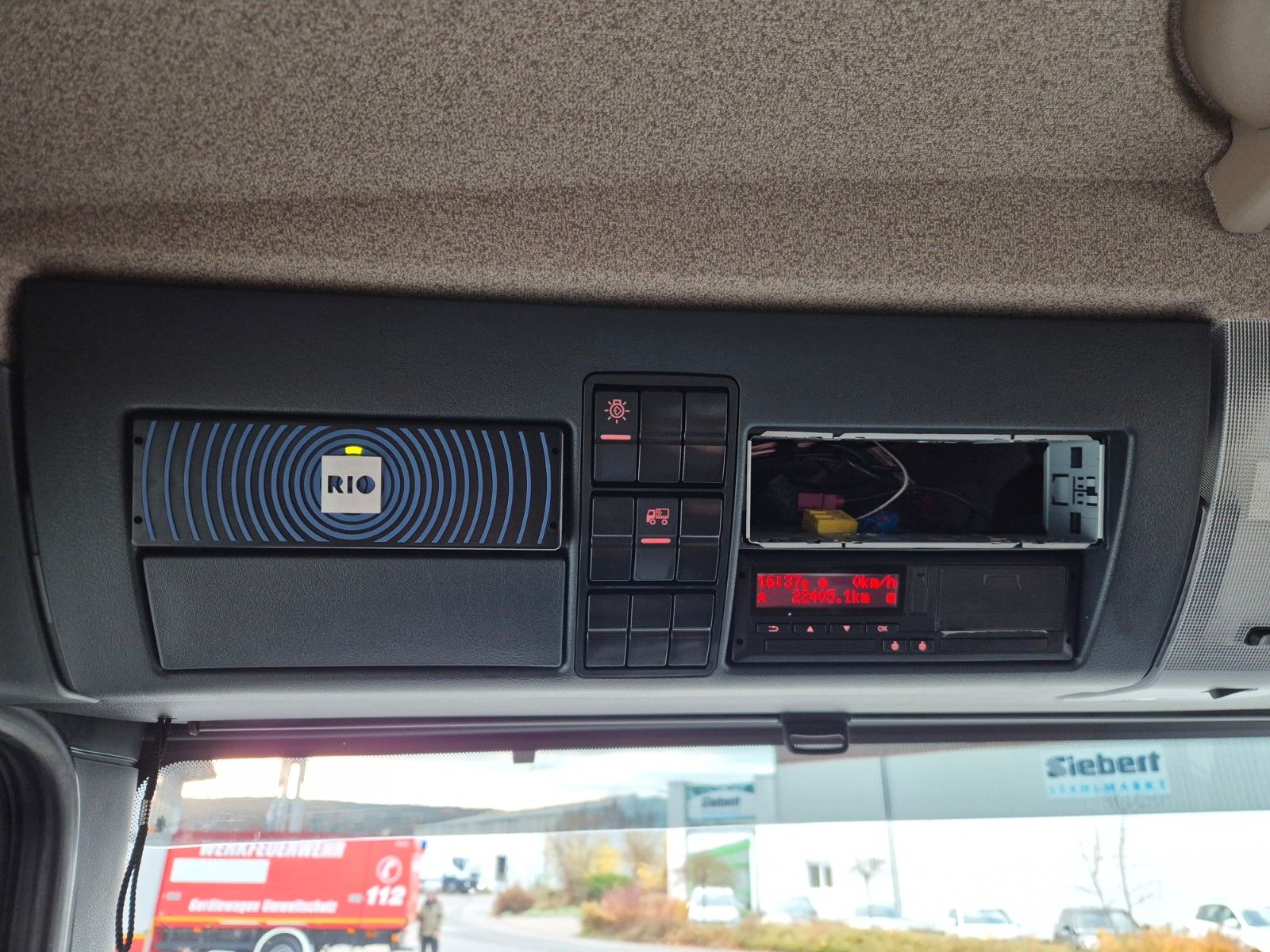 Fahrzeugabbildung MAN TGL 8.220 4x2 BL Doka 7 Sitze AHK Klima Standh.