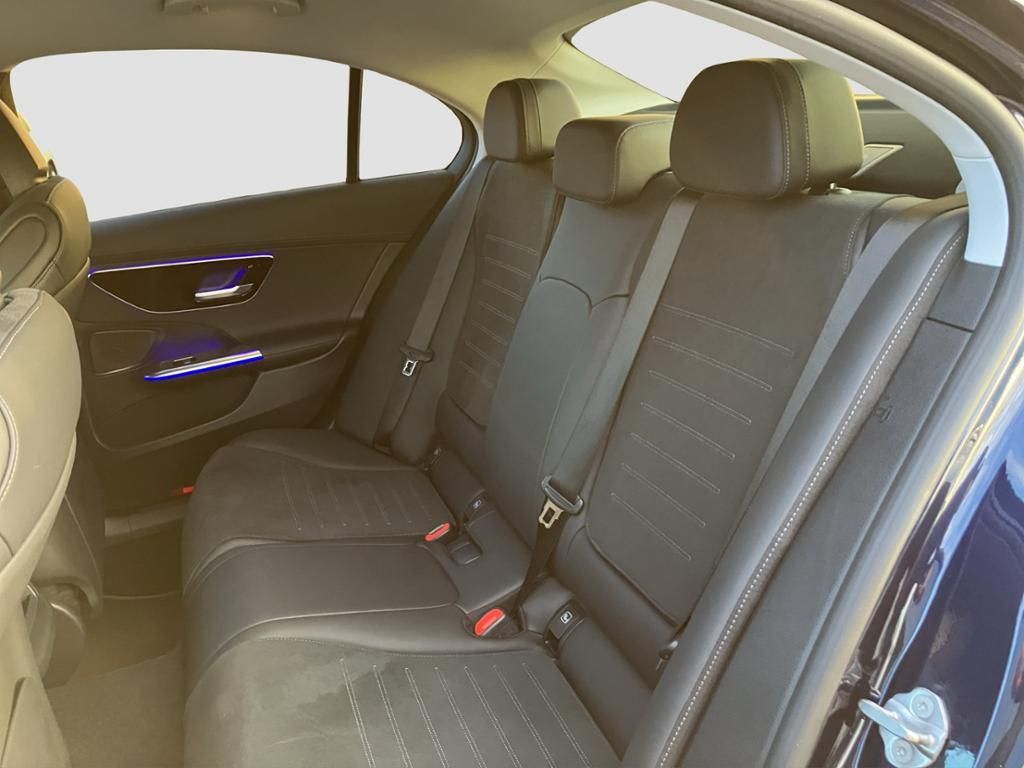 Fahrzeugabbildung Mercedes-Benz C 180 Lim. AMG*NIGHT*AHZV*LED*DISTR*DAB*KAMERA*