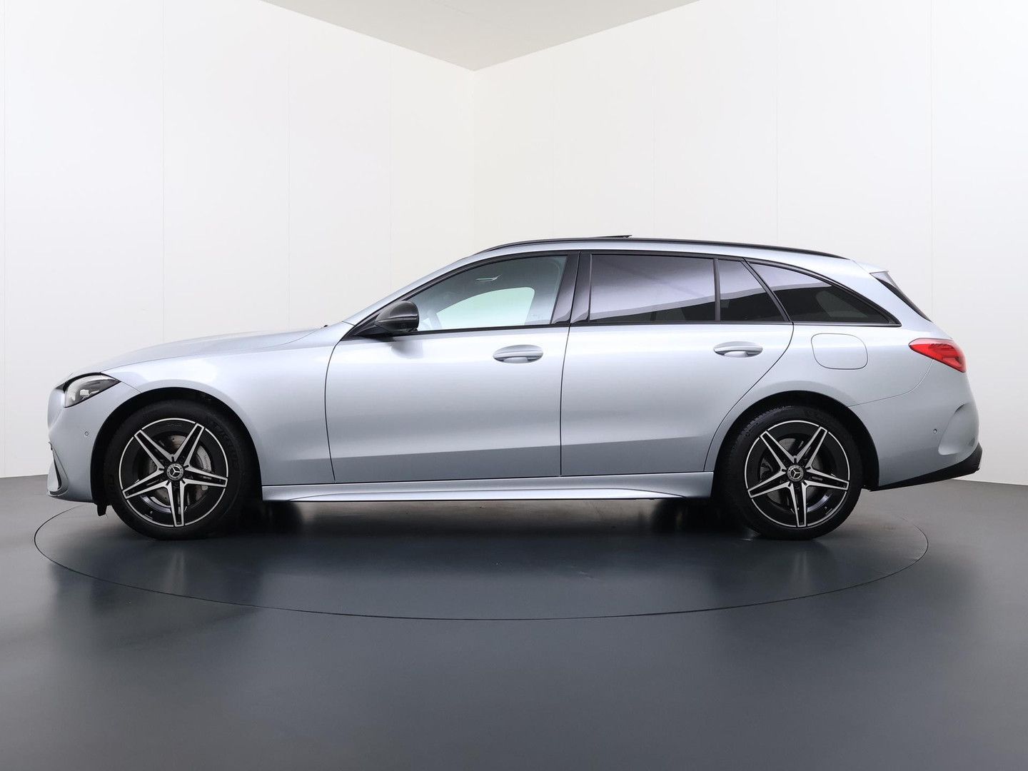 Mercedes-Benz C 300 Estate e AMG Business Solution | Panorama imagem 3