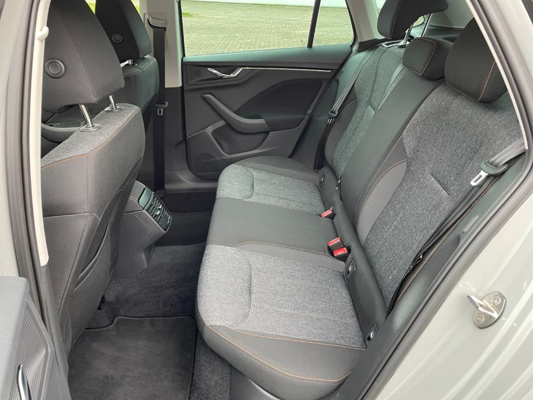 Kamiq 1,5 TSI Clever Kamera CarPlay 17" Sitzheiz