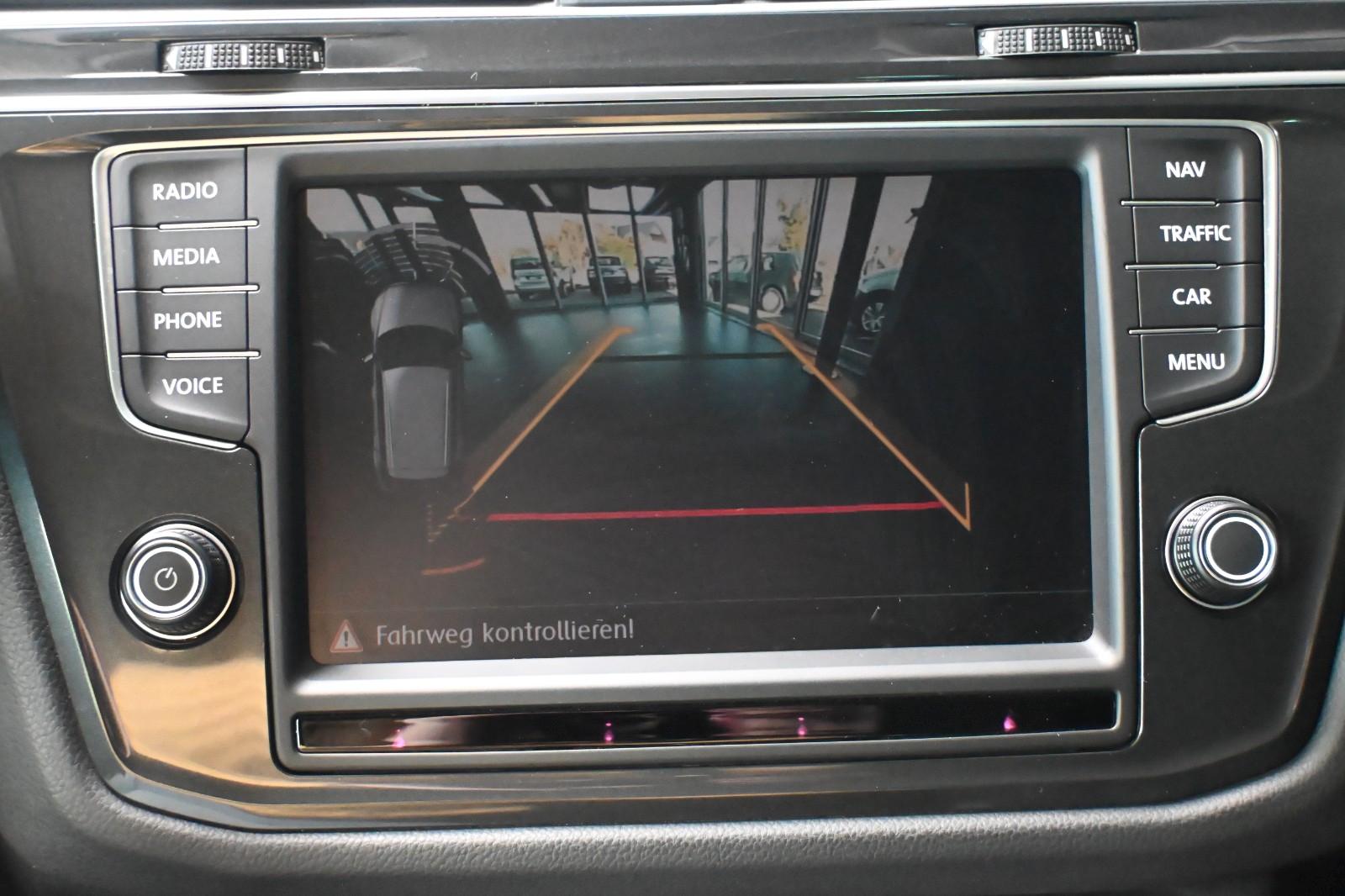 Volkswagen Tiguan Highline/LED/MASS./AHK/RFK/1.HAND/HEAD-UP
