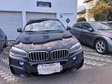 BMW X6 xDrive 40 d M Paket - BMW X6: 40