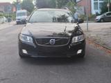 Volvo V70 D4 *  Schiebedach * Gepflegt * AHK * Aut* - Volvo V70: 4d