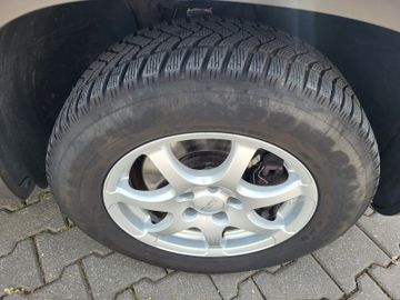 Volkswagen Tiguan - 4