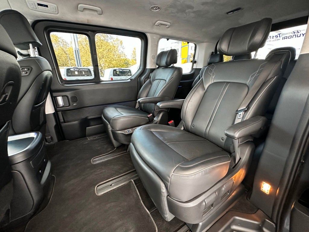 Fahrzeugabbildung Hyundai Staria Signature 7. Sitzer AWD 360°/Bose/Leder!