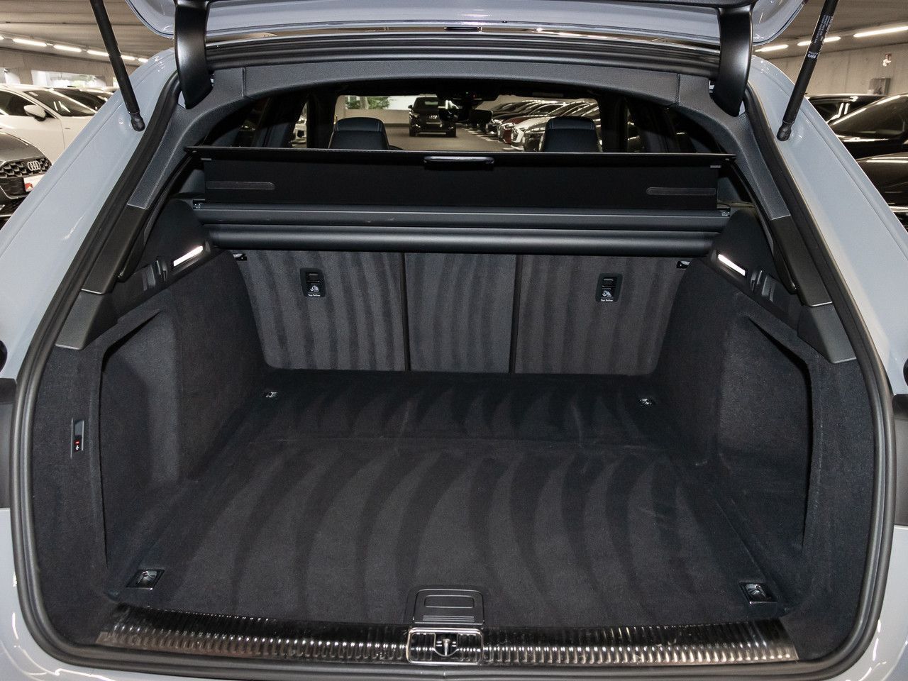 Audi RS4 Avant 2.9 TFSI quattro HeadUp Matrix AHK 20' foto 7
