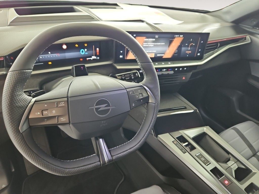 Fahrzeugabbildung Opel Grandland 1.2 DI Hybrid 48 V Automatik Ultimate