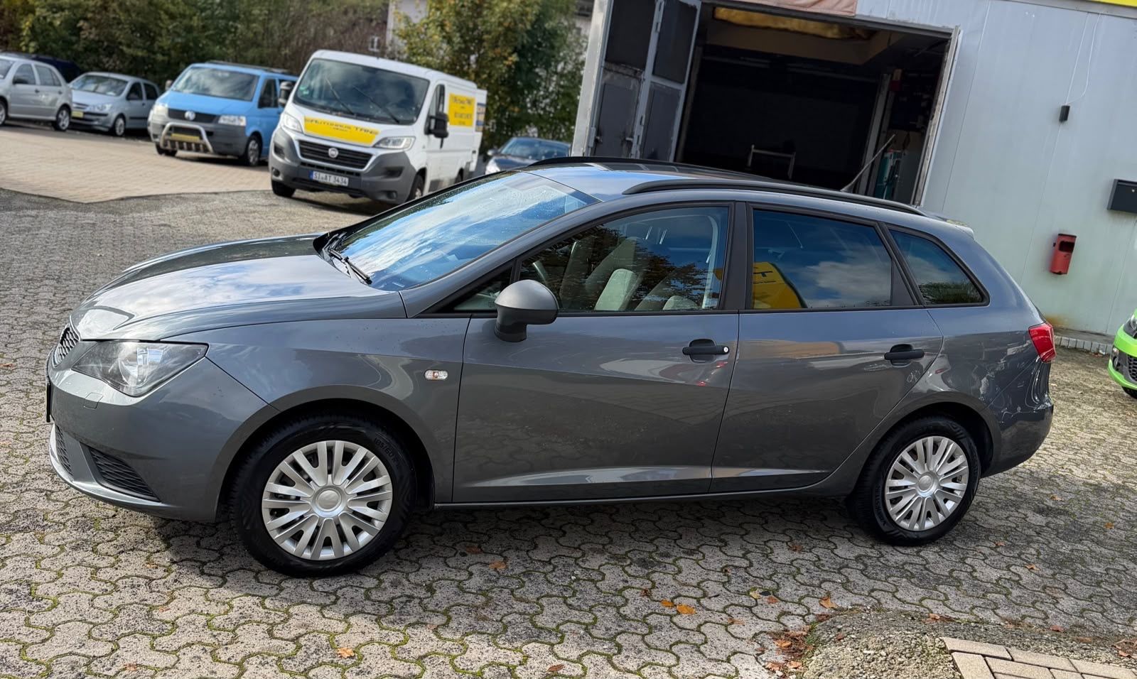 Fahrzeugabbildung SEAT Ibiza 1.4 ST *Sitzheizung *TÜV Neu *SERVICE Neu