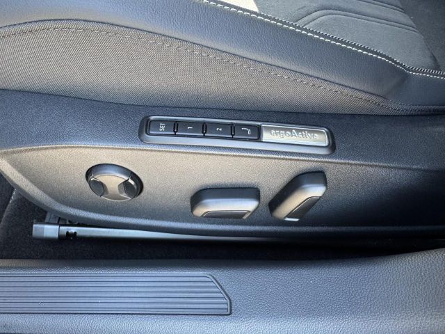 GOLF VIII VARIANT 1.5 eTSI DSG