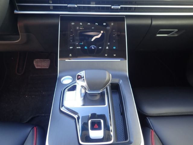 Fahrzeugabbildung BAIC X75 1.5T 7DCT Massagesitze Sitzbelüftung Indukti