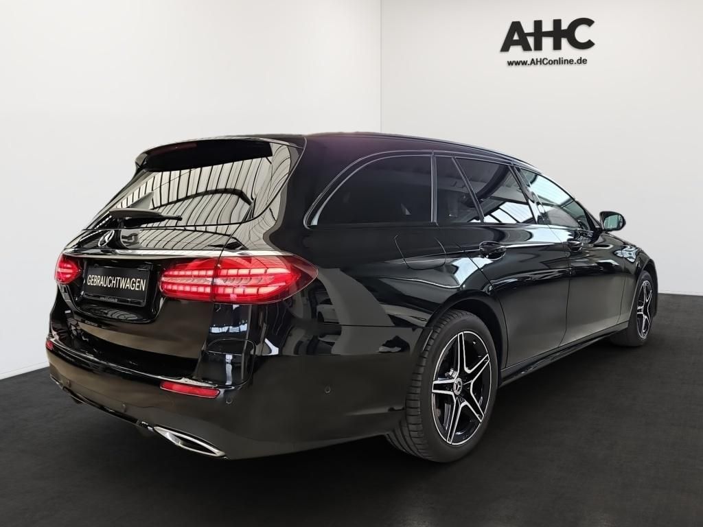 Fahrzeugabbildung Mercedes-Benz E 300 de T 4M AMG AHK Pano Night 360° Sitzklima
