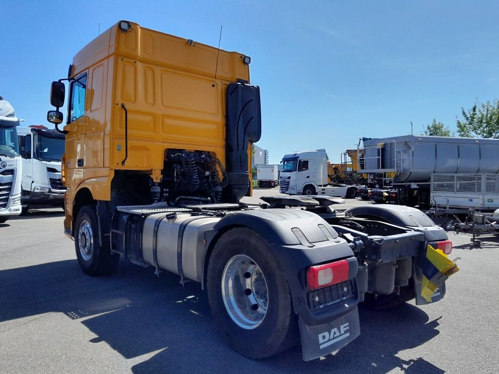Fahrzeugabbildung DAF FT XF 530 SC PXP, 4x4, Kipphydraulik