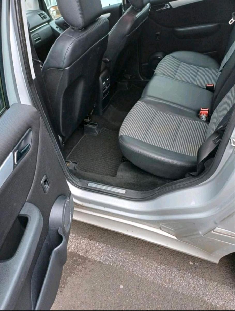 Mercedes-Benz B200 2006 — engine 136 HP (100kW)