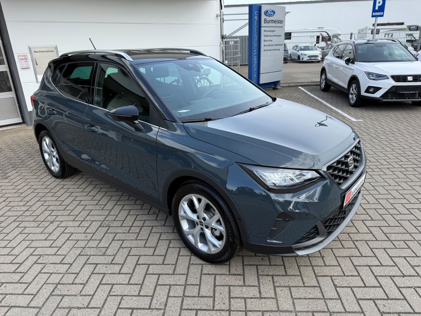 SEAT Arona 1.0 TSI FR ACC LED PDC RFK Full Link SHZg - Image 8