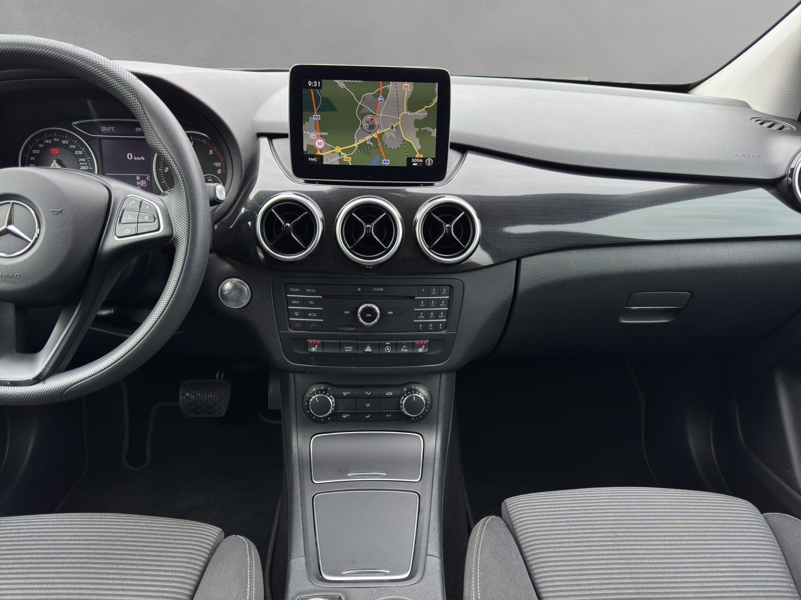 Fahrzeugabbildung Mercedes-Benz B 200 d 7G COMAND Totwinkel SHZ SpiegelPkt PTS
