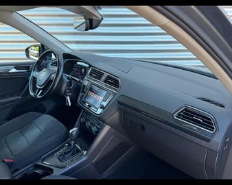 Volkswagen Tiguan - 4