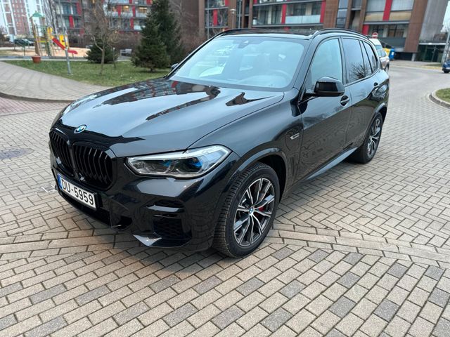 BMW X5 xDrive45e